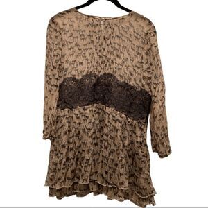 4 Love and Liberty Johnny Was Deer Lace Bodice Blouse